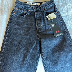 Levis ribcage straight ankle